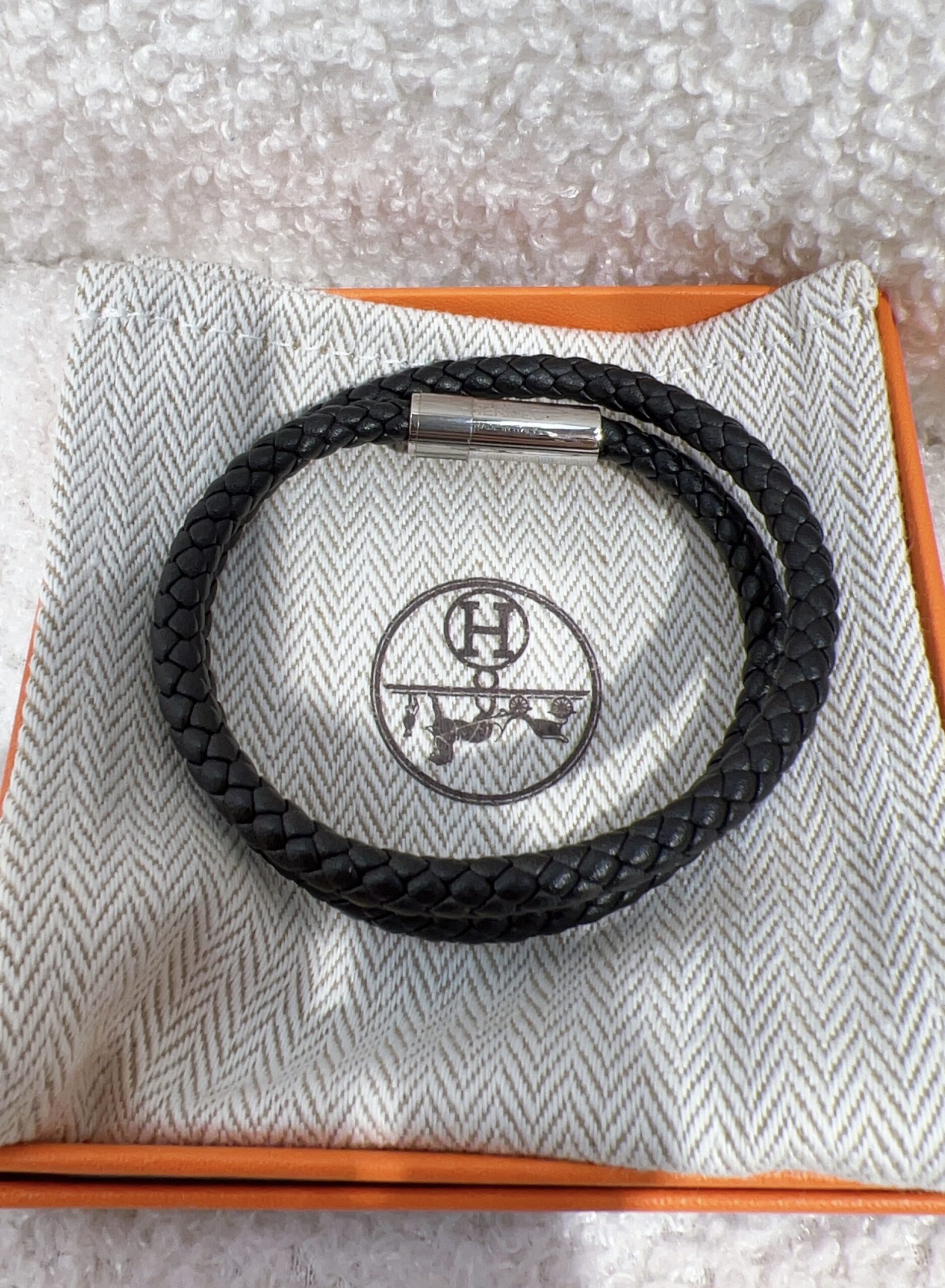 Goliath double clearance tour bracelet